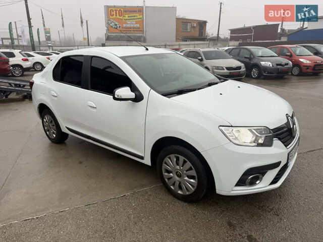 Белый Рено Логан, объемом двигателя 0.9 л и пробегом 41 тыс. км за 9300 $, фото 10 на Automoto.ua