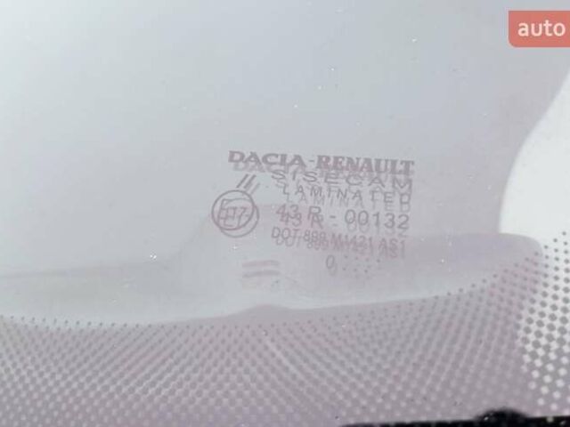 Белый Рено Логан, объемом двигателя 1.5 л и пробегом 150 тыс. км за 9150 $, фото 41 на Automoto.ua