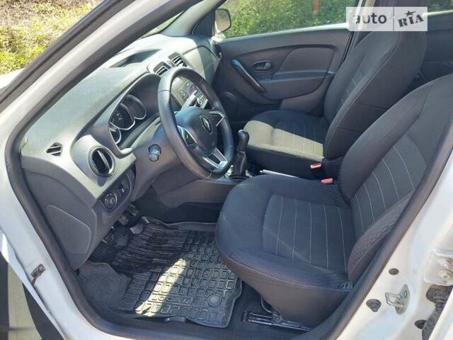Белый Рено Логан, объемом двигателя 1 л и пробегом 149 тыс. км за 4850 $, фото 9 на Automoto.ua