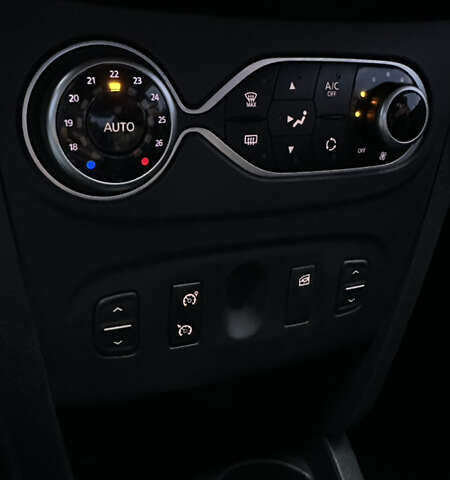 Белый Рено Логан, объемом двигателя 1.46 л и пробегом 148 тыс. км за 8700 $, фото 8 на Automoto.ua