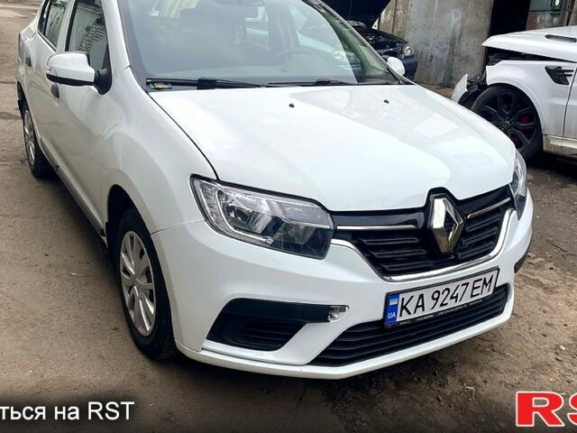Белый Рено Логан, объемом двигателя 1 л и пробегом 70 тыс. км за 5800 $, фото 1 на Automoto.ua