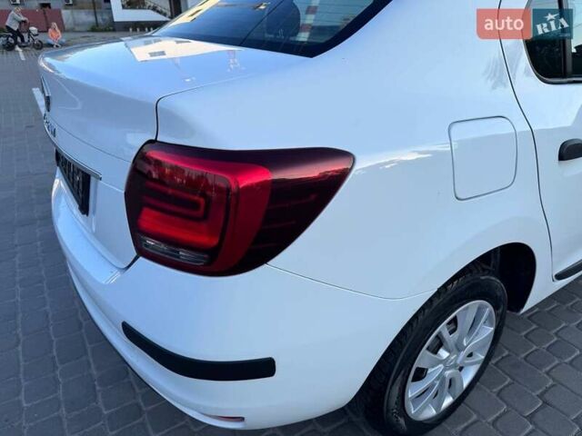 Білий Рено Логан, об'ємом двигуна 1 л та пробігом 105 тис. км за 6900 $, фото 32 на Automoto.ua