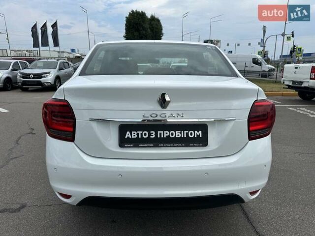 Білий Рено Логан, об'ємом двигуна 0.9 л та пробігом 82 тис. км за 9500 $, фото 6 на Automoto.ua