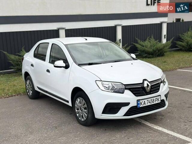 Білий Рено Логан, об'ємом двигуна 0.9 л та пробігом 27 тис. км за 9350 $, фото 3 на Automoto.ua