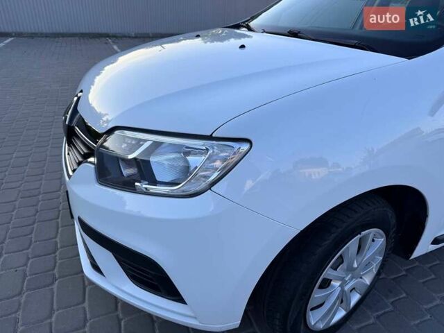 Білий Рено Логан, об'ємом двигуна 1 л та пробігом 105 тис. км за 6900 $, фото 19 на Automoto.ua