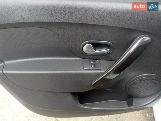 Белый Рено Логан, объемом двигателя 1.46 л и пробегом 96 тыс. км за 8700 $, фото 17 на Automoto.ua