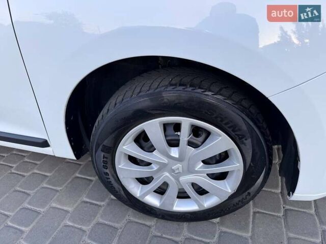 Білий Рено Логан, об'ємом двигуна 1 л та пробігом 105 тис. км за 6900 $, фото 34 на Automoto.ua