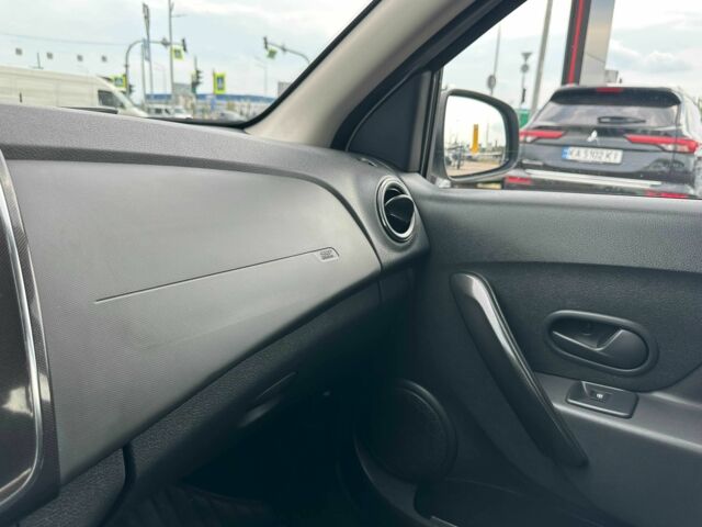 Белый Рено Логан, объемом двигателя 0.9 л и пробегом 82 тыс. км за 9500 $, фото 20 на Automoto.ua