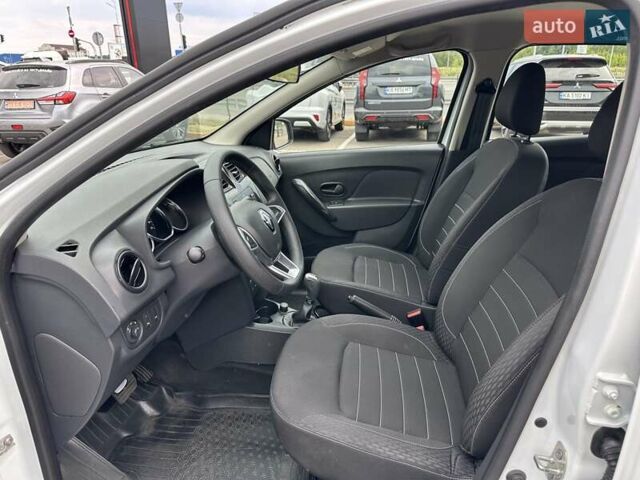 Білий Рено Логан, об'ємом двигуна 0.9 л та пробігом 82 тис. км за 9900 $, фото 14 на Automoto.ua