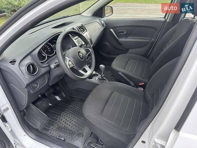 Білий Рено Логан, об'ємом двигуна 0.9 л та пробігом 27 тис. км за 9350 $, фото 8 на Automoto.ua