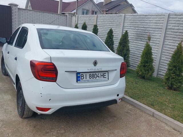Білий Рено Логан, об'ємом двигуна 1 л та пробігом 168 тис. км за 5900 $, фото 7 на Automoto.ua
