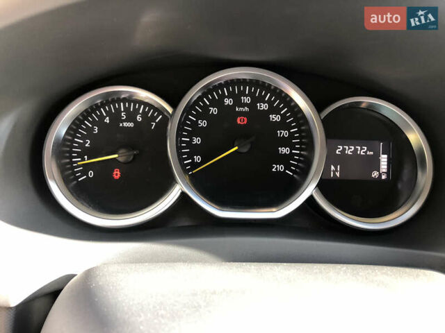 Белый Рено Логан, объемом двигателя 0.9 л и пробегом 27 тыс. км за 7500 $, фото 9 на Automoto.ua