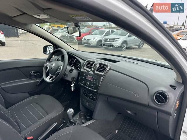 Білий Рено Логан, об'ємом двигуна 0.9 л та пробігом 82 тис. км за 9500 $, фото 23 на Automoto.ua