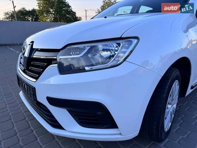Білий Рено Логан, об'ємом двигуна 1 л та пробігом 105 тис. км за 6900 $, фото 25 на Automoto.ua
