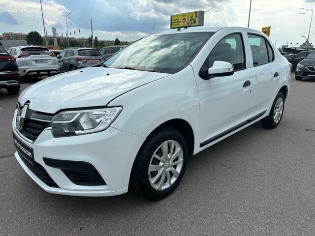 Белый Рено Логан, объемом двигателя 0.9 л и пробегом 82 тыс. км за 9500 $, фото 3 на Automoto.ua