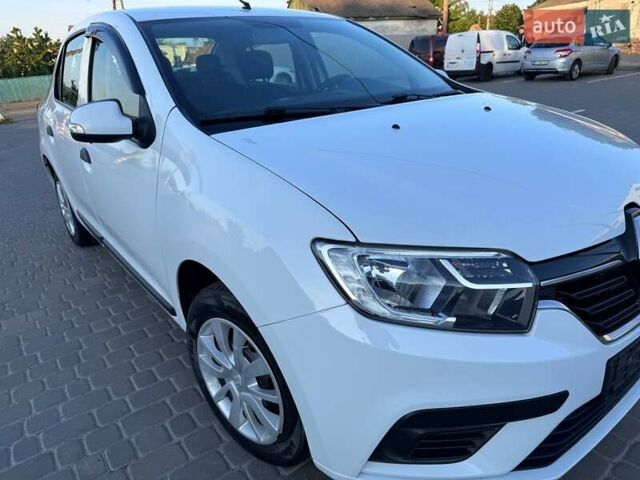 Білий Рено Логан, об'ємом двигуна 1 л та пробігом 105 тис. км за 6900 $, фото 17 на Automoto.ua