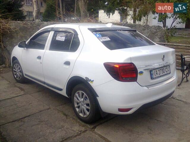 Белый Рено Логан, объемом двигателя 1 л и пробегом 70 тыс. км за 8300 $, фото 13 на Automoto.ua