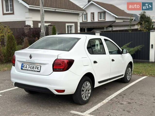 Білий Рено Логан, об'ємом двигуна 0.9 л та пробігом 27 тис. км за 9350 $, фото 5 на Automoto.ua