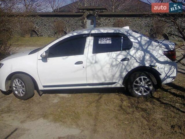 Белый Рено Логан, объемом двигателя 1 л и пробегом 70 тыс. км за 8300 $, фото 8 на Automoto.ua