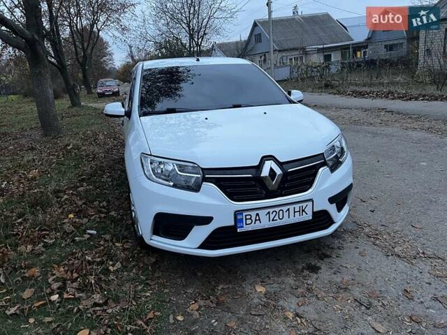 Білий Рено Логан, об'ємом двигуна 1 л та пробігом 99 тис. км за 8150 $, фото 14 на Automoto.ua