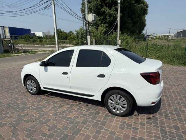 Белый Рено Логан, объемом двигателя 1.5 л и пробегом 140 тыс. км за 9000 $, фото 4 на Automoto.ua