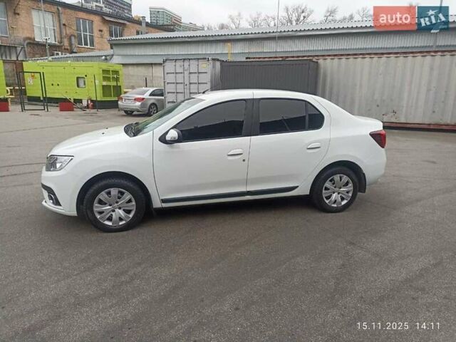 Белый Рено Логан, объемом двигателя 1.46 л и пробегом 96 тыс. км за 8700 $, фото 1 на Automoto.ua