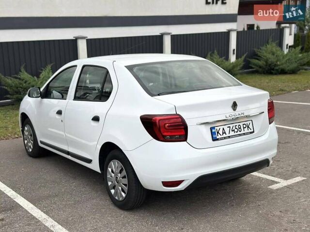 Білий Рено Логан, об'ємом двигуна 0.9 л та пробігом 27 тис. км за 9350 $, фото 7 на Automoto.ua