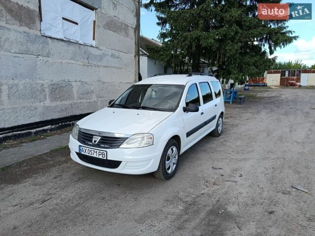Белый Рено Логан, объемом двигателя 1.4 л и пробегом 350 тыс. км за 3519 $, фото 9 на Automoto.ua