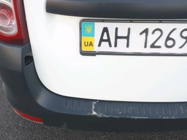 Білий Рено Логан, об'ємом двигуна 1.5 л та пробігом 223 тис. км за 6000 $, фото 5 на Automoto.ua