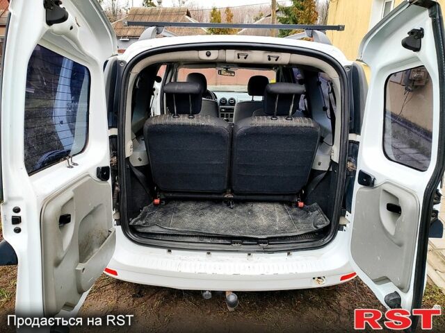 Белый Рено Логан, объемом двигателя 1.6 л и пробегом 295 тыс. км за 4850 $, фото 7 на Automoto.ua