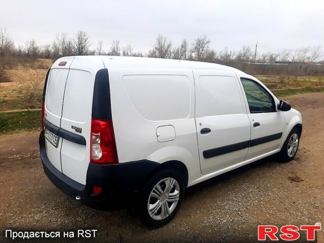 Белый Рено Логан, объемом двигателя 1.6 л и пробегом 170 тыс. км за 3500 $, фото 2 на Automoto.ua