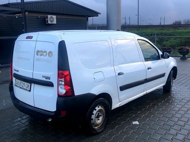 Белый Рено Логан, объемом двигателя 1.6 л и пробегом 0 тыс. км за 2700 $, фото 4 на Automoto.ua