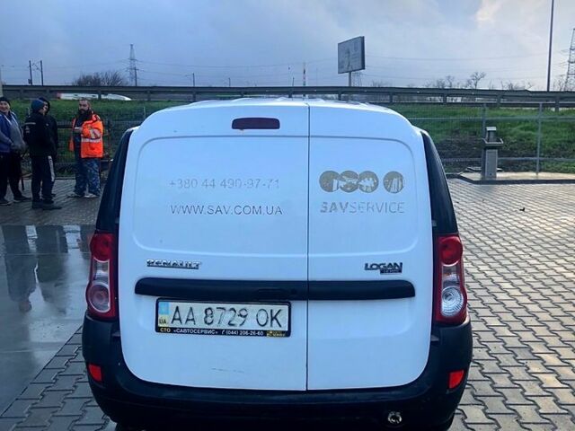 Білий Рено Логан, об'ємом двигуна 1.6 л та пробігом 0 тис. км за 2700 $, фото 3 на Automoto.ua