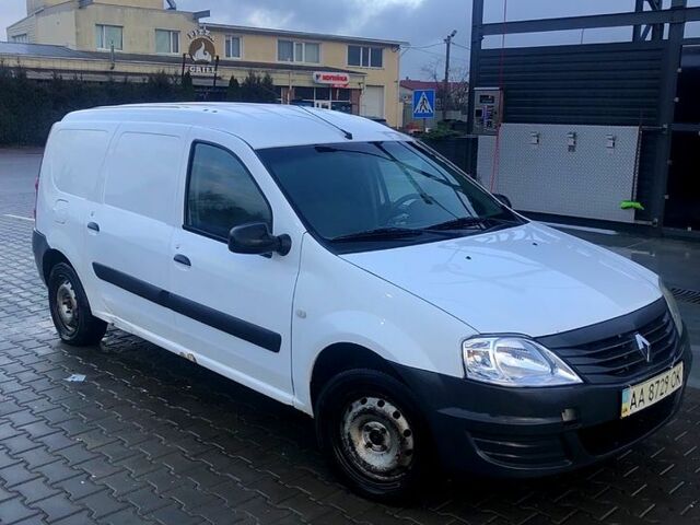 Белый Рено Логан, объемом двигателя 1.6 л и пробегом 0 тыс. км за 2700 $, фото 1 на Automoto.ua