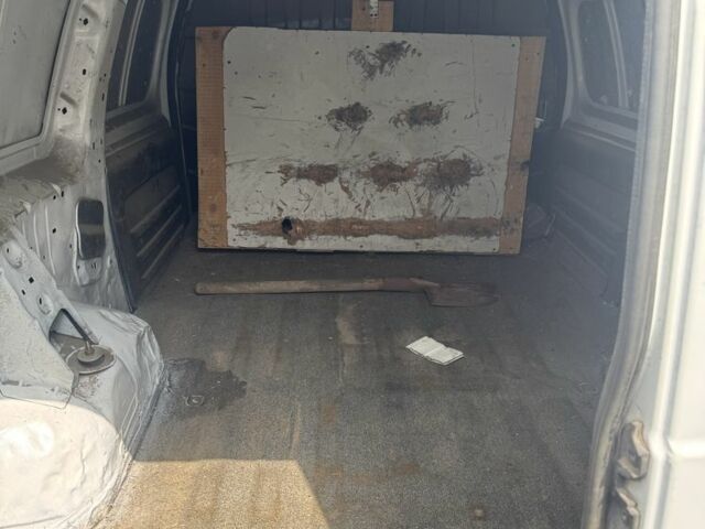 Белый Рено Логан, объемом двигателя 1.6 л и пробегом 222 тыс. км за 2500 $, фото 6 на Automoto.ua