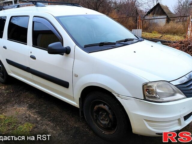 Белый Рено Логан, объемом двигателя 1.6 л и пробегом 295 тыс. км за 4850 $, фото 4 на Automoto.ua