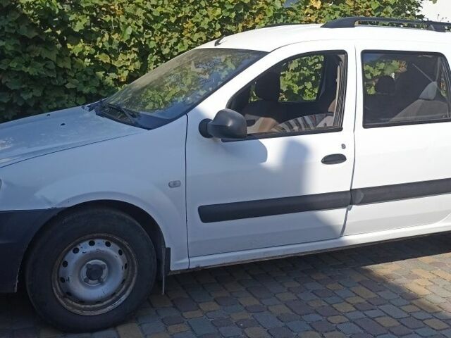 Білий Рено Логан, об'ємом двигуна 0 л та пробігом 538 тис. км за 3200 $, фото 1 на Automoto.ua