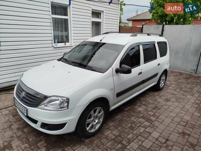 Білий Рено Логан, об'ємом двигуна 1.6 л та пробігом 184 тис. км за 6000 $, фото 6 на Automoto.ua