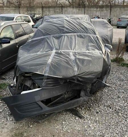 Белый Рено Логан, объемом двигателя 1.6 л и пробегом 200 тыс. км за 2000 $, фото 3 на Automoto.ua