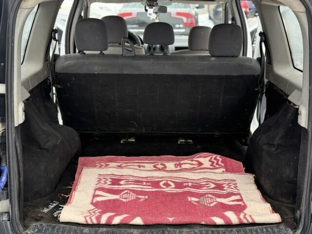 Белый Рено Логан, объемом двигателя 1.6 л и пробегом 219 тыс. км за 5475 $, фото 11 на Automoto.ua