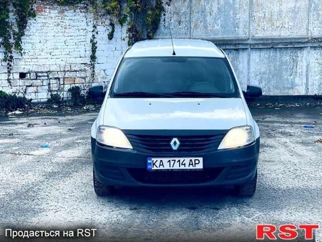 Белый Рено Логан, объемом двигателя 1.5 л и пробегом 298 тыс. км за 3400 $, фото 1 на Automoto.ua