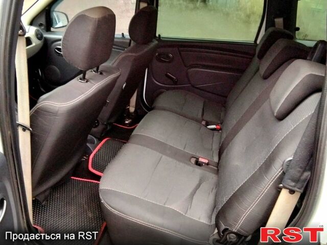 Білий Рено Логан, об'ємом двигуна 1.6 л та пробігом 187 тис. км за 6450 $, фото 8 на Automoto.ua