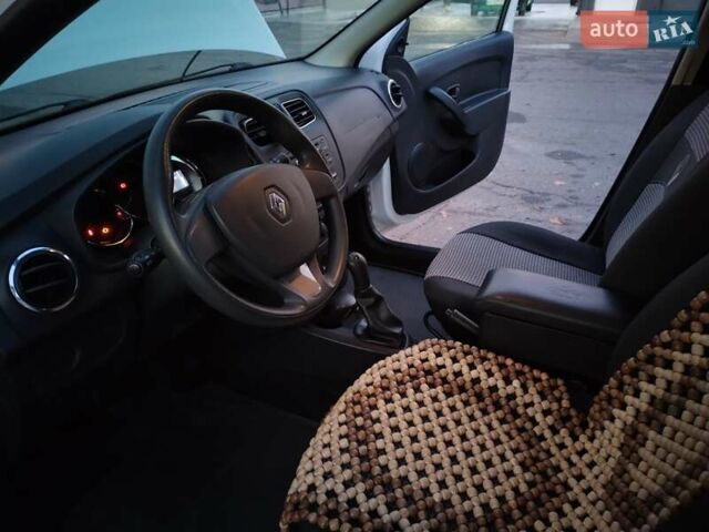 Белый Рено Логан, объемом двигателя 1.15 л и пробегом 93 тыс. км за 7500 $, фото 18 на Automoto.ua