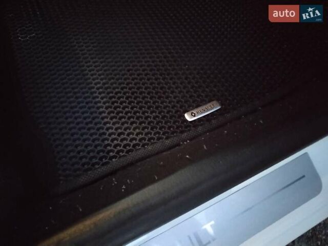 Белый Рено Логан, объемом двигателя 1.15 л и пробегом 93 тыс. км за 7500 $, фото 3 на Automoto.ua