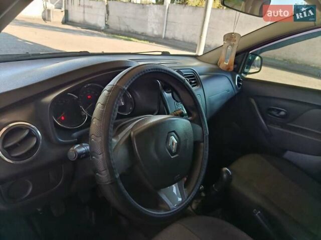 Рено Логан 2014 в Никополе на Automoto.ua Белый Рено Логан, объемом двигателя 1.46 л и пробегом 170 тыс. км за 8700 $, фото 11 на Automoto.ua