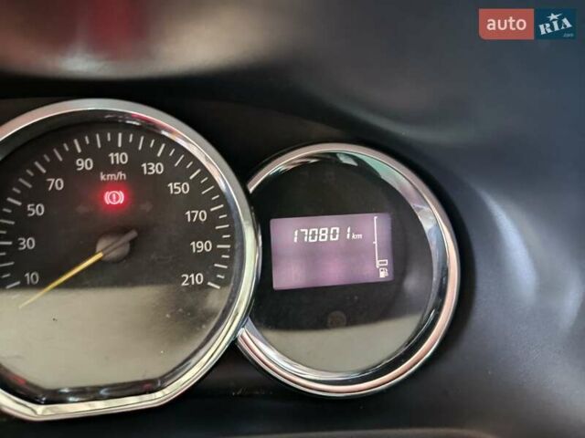 Рено Логан 2014 в Никополе на Automoto.ua Белый Рено Логан, объемом двигателя 1.46 л и пробегом 170 тыс. км за 8700 $, фото 7 на Automoto.ua