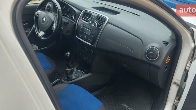 Белый Рено Логан, объемом двигателя 1.46 л и пробегом 226 тыс. км за 5900 $, фото 4 на Automoto.ua