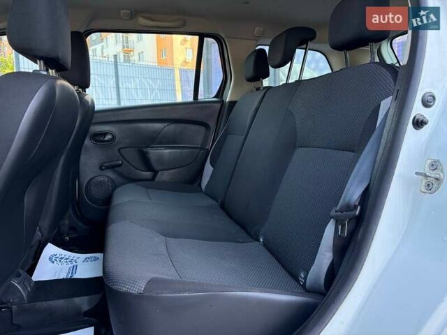 Белый Рено Логан, объемом двигателя 1.46 л и пробегом 138 тыс. км за 6300 $, фото 14 на Automoto.ua