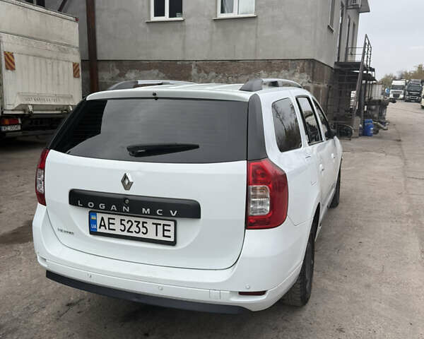Белый Рено Логан, объемом двигателя 1.46 л и пробегом 120 тыс. км за 9200 $, фото 3 на Automoto.ua