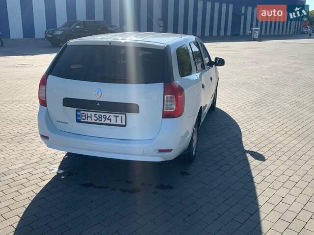 Белый Рено Логан, объемом двигателя 1.6 л и пробегом 205 тыс. км за 5300 $, фото 4 на Automoto.ua